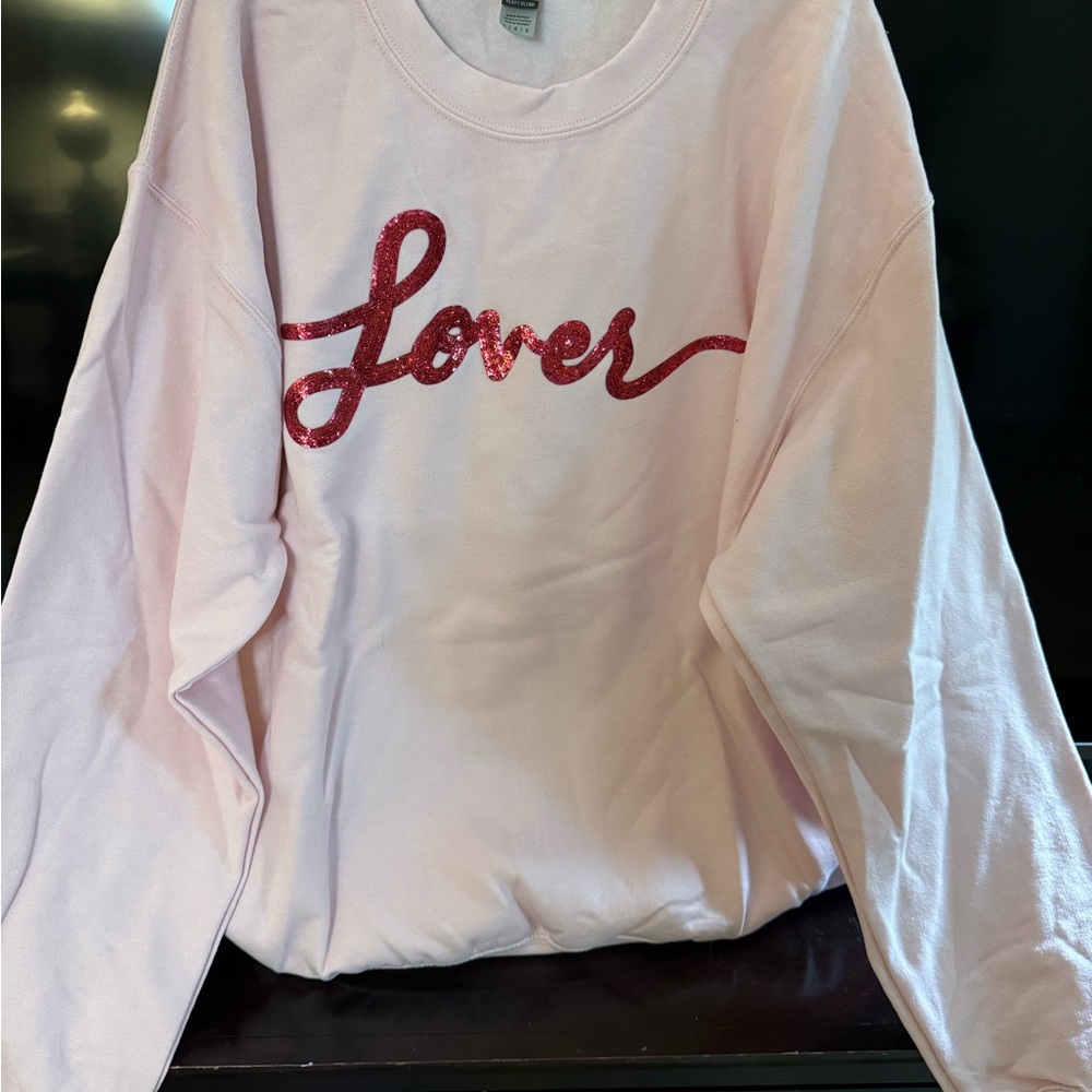 Gildan Pink Sweatshirt with Red Glitter 'Lover'